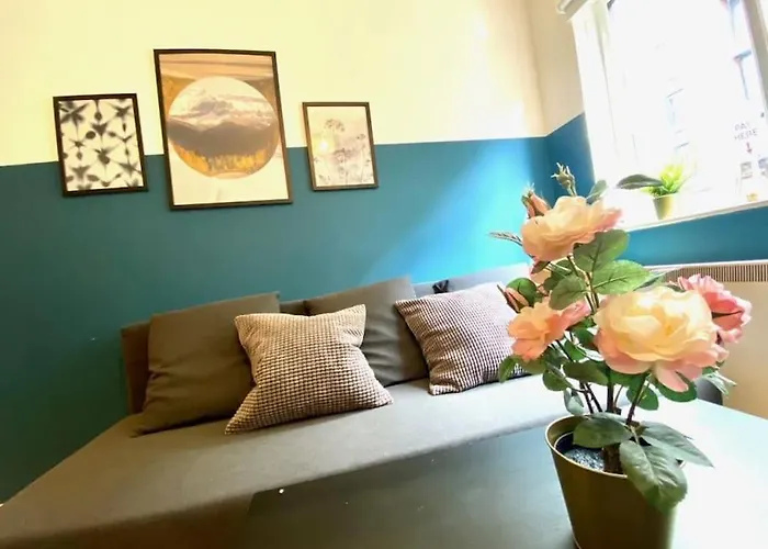 Lovely In Centre דירה *