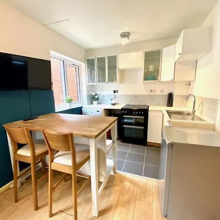 Lovely In Centre Apartament